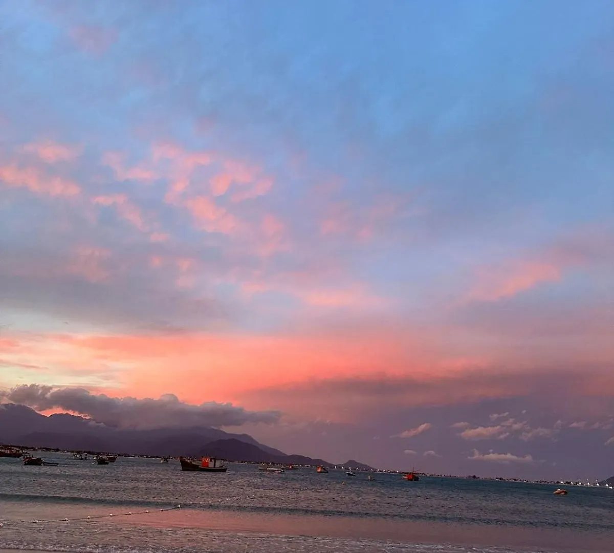 公寓 Pousada Paraiso Ap Proximo Ao Centro Da Praia De Baixo 帕罗卡 巴西