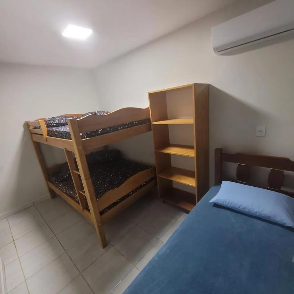 Pousada Paraiso Ap Proximo Ao Centro Da Praia De Baixo Palhoça 0*,  Brazílie