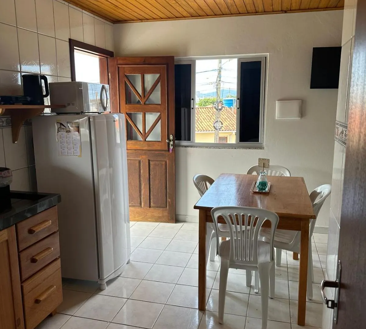 Pousada Paraiso Ap Proximo Ao Centro Da Praia De Baixo Palhoça 0*,