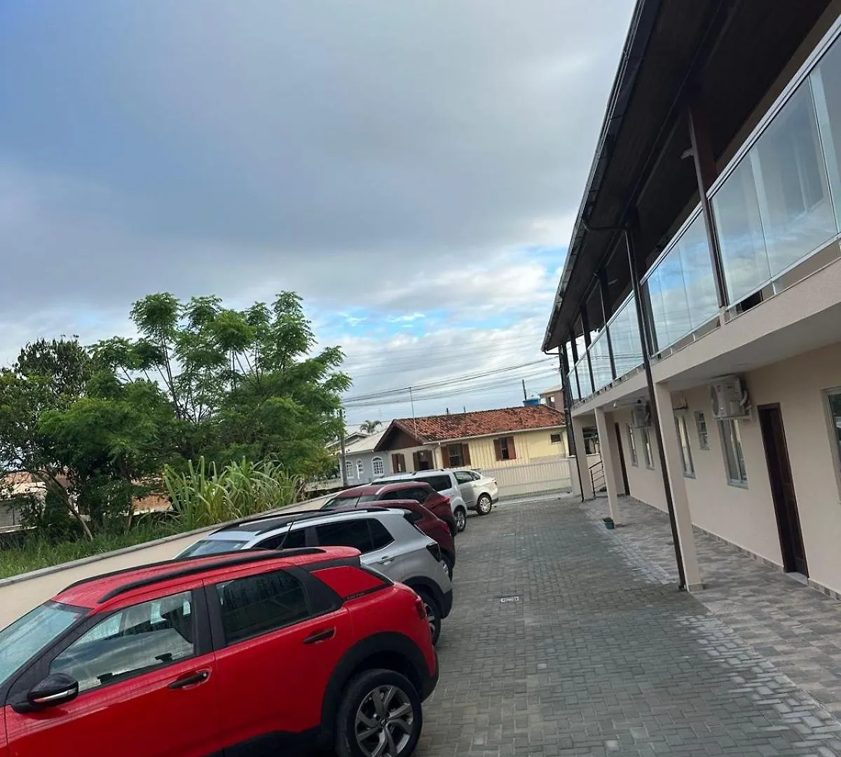 Apartment Pousada Paraiso Ap Proximo Ao Centro Da Praia De Baixo Palhoca