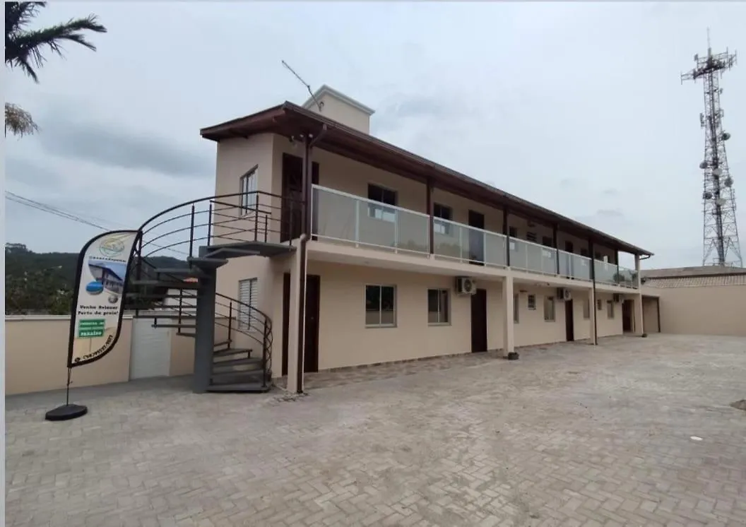 Pousada Paraiso Ap Proximo Ao Centro Da Praia De Baixo Palhoca